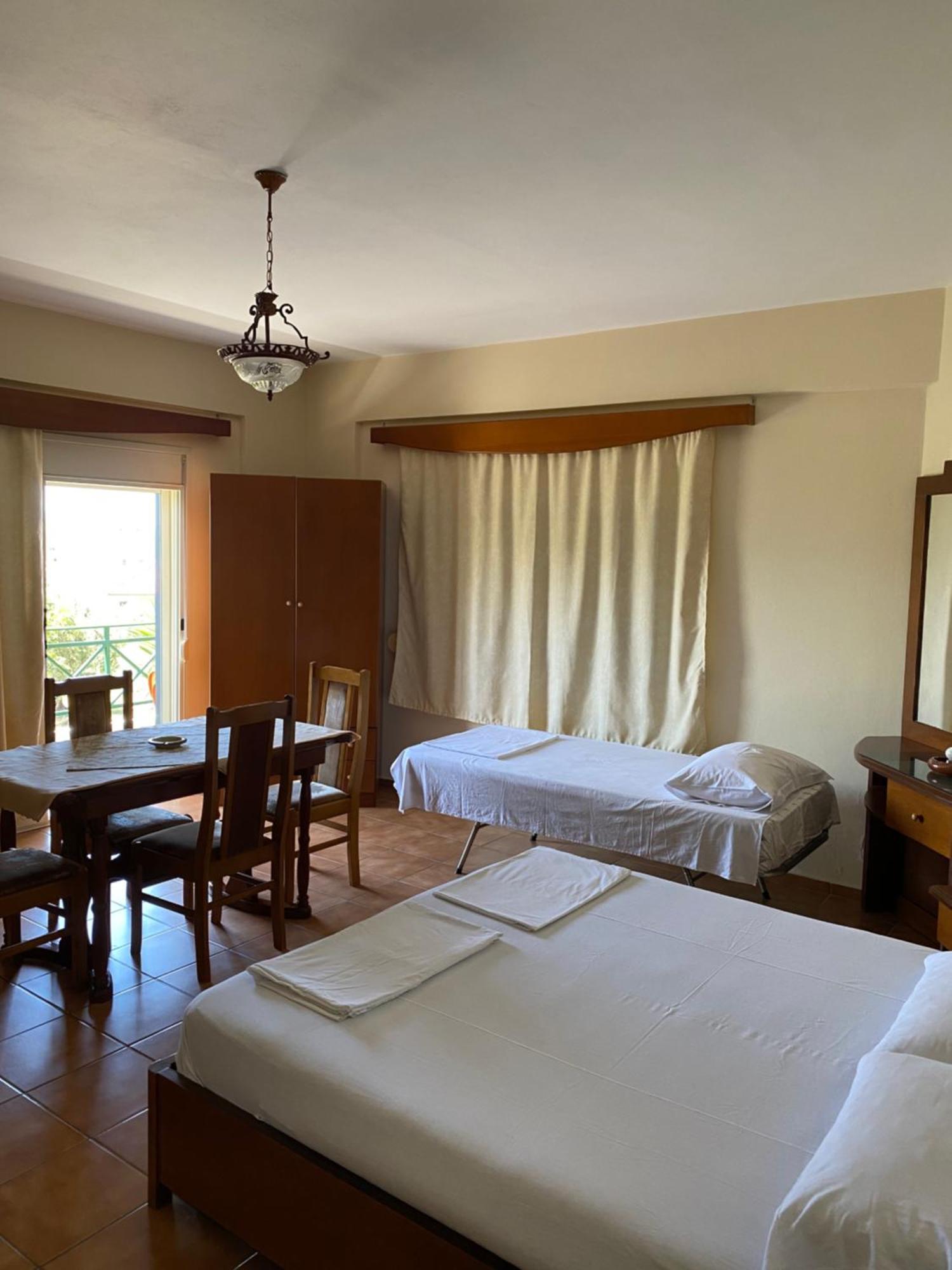 Villa Lilaj Vlorë Esterno foto